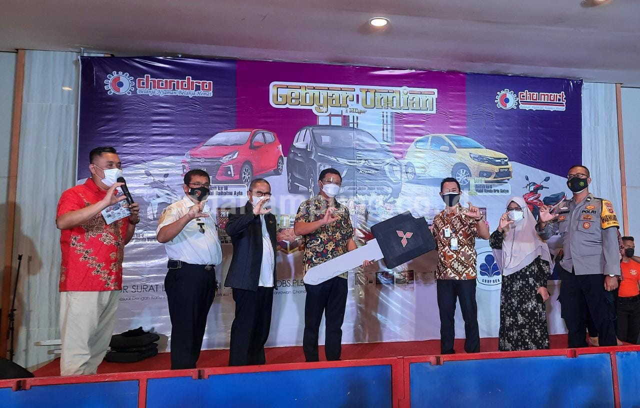 Ini Dua Nama Peraih Mobil Dari Undian Chandra