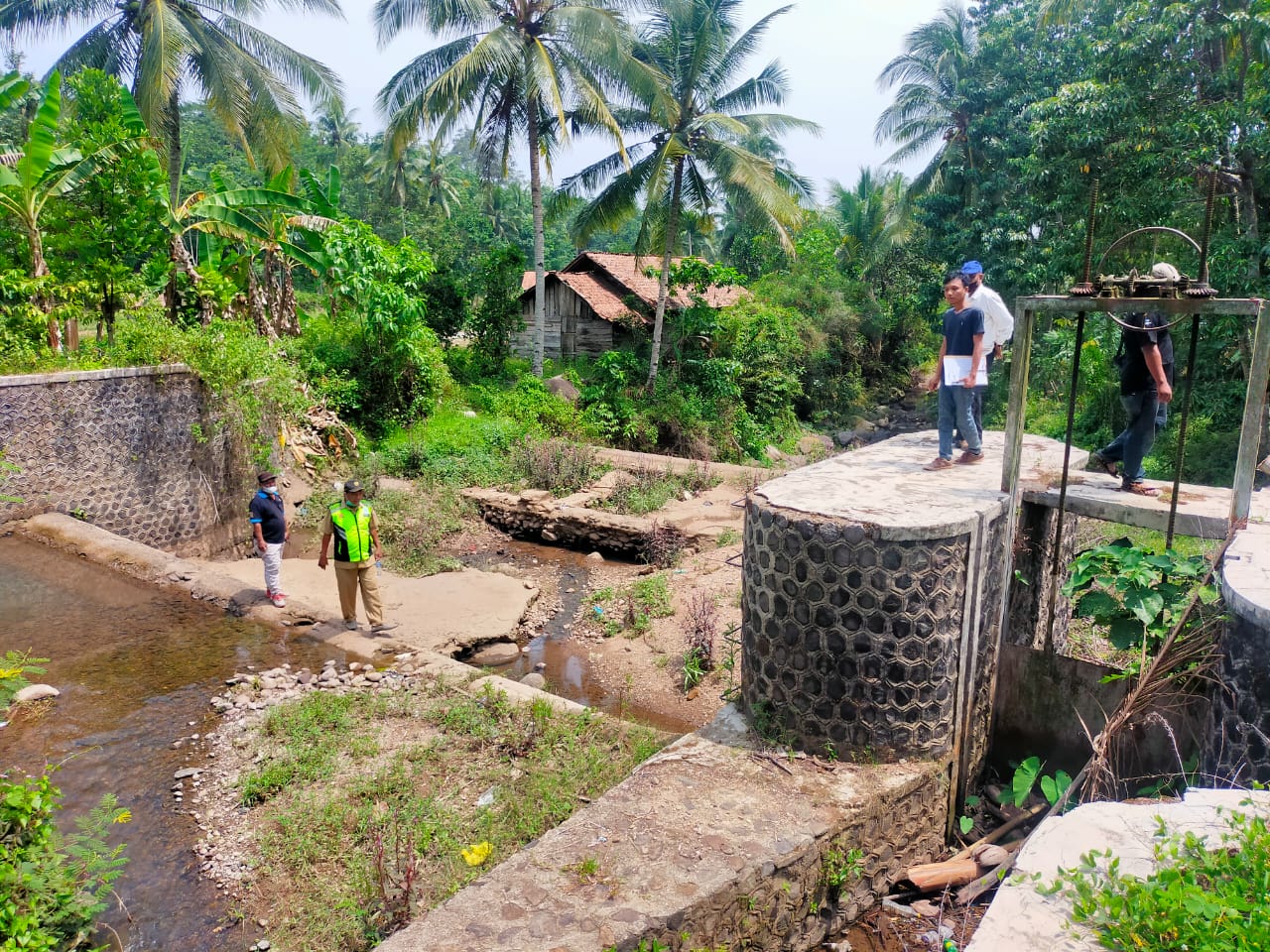 Ada 110 Lokasi Irigasi Lampura Rusak Parah