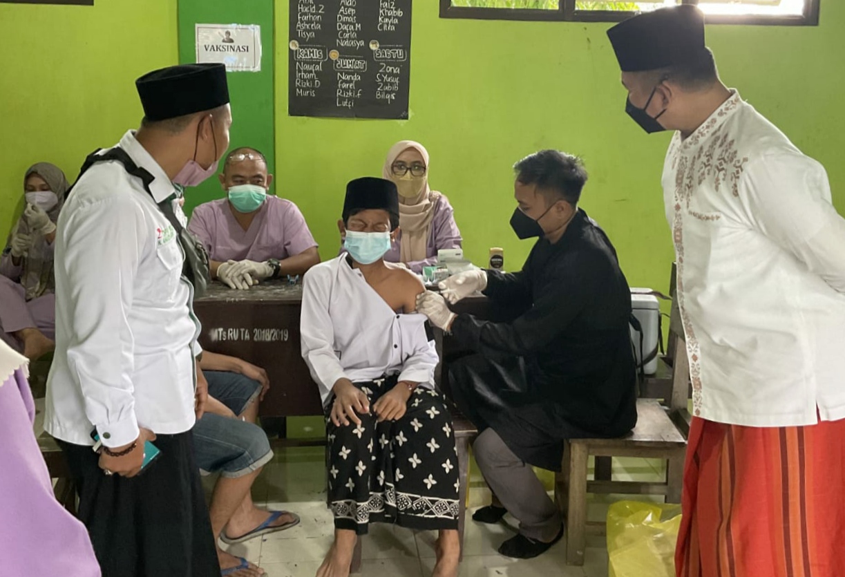 HSN 2021, PKB Lampung Gelar Vaksinasi untuk Santri