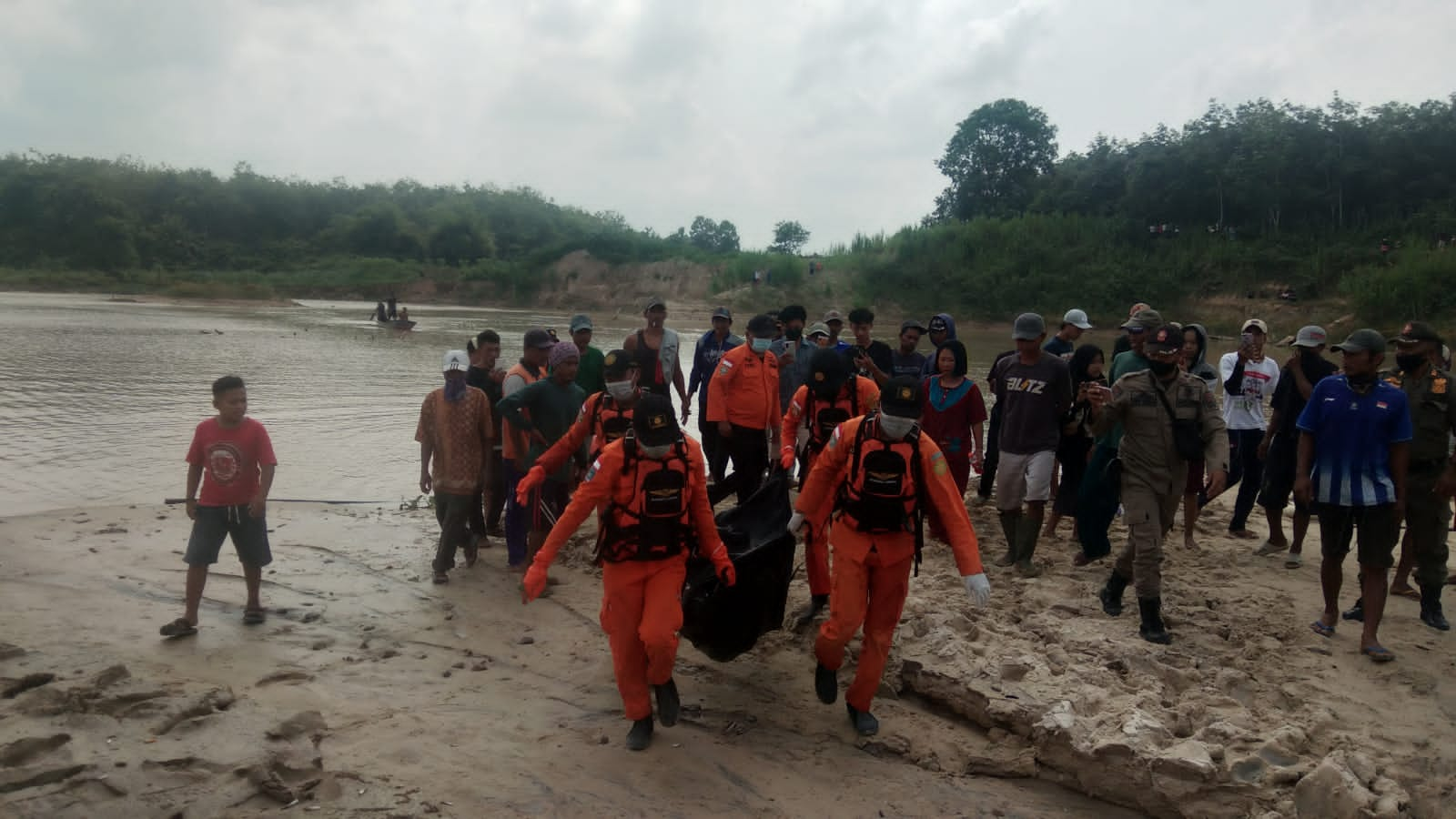 Turut Berduka, Korban Tenggelam Way Seputih Ditemukan