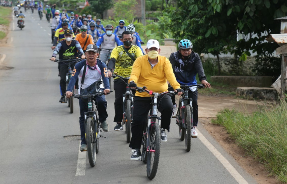 Wabub Lamtim Gowes Bareng Komunitas Sepeda Marga Tiga