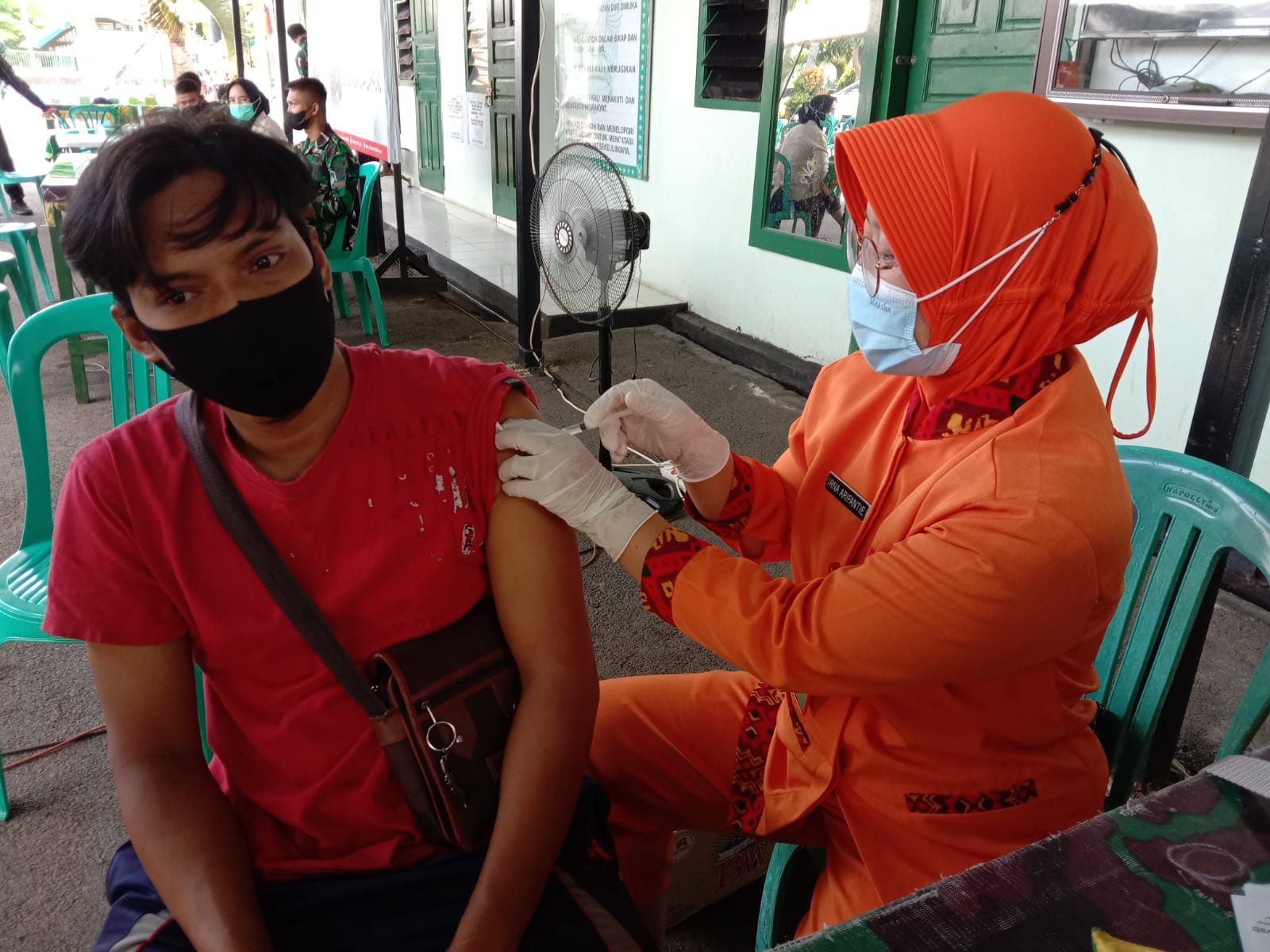 Kodim 0410/KBL Terus Membantu Pemerintah Daerah Dalam Melaksanakan Kegiatan Percepatan Vaksinasi Covid-19