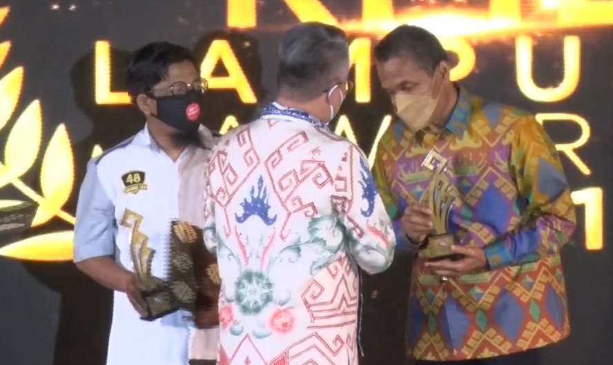 Top ! Radar TV Sabet Dua Penghargaan Prestisius di KPID Lampung Award 2021