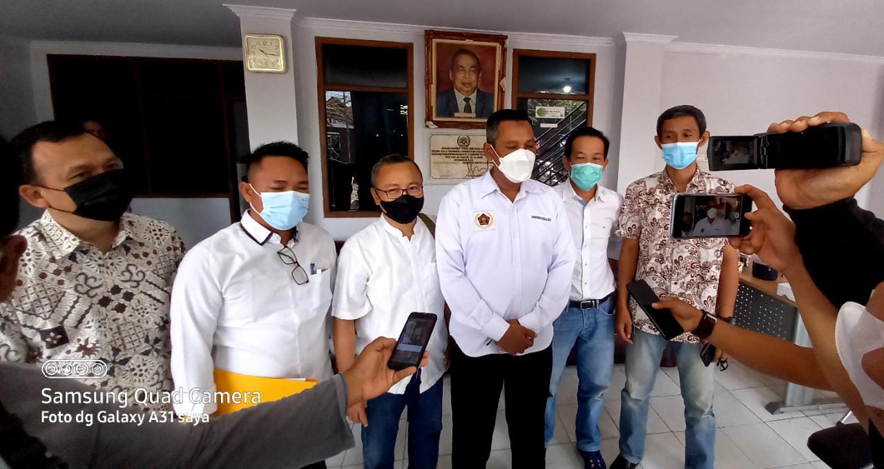 Nirwana Calon Pertama Resmi Mendaftar Calon Ketua PWI Lampung