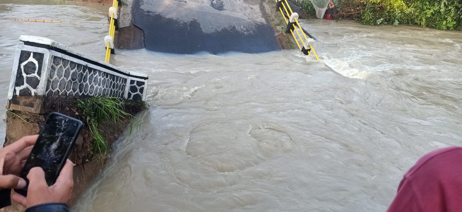 Pasca Putus Diterjang Banjir, Lokasi Eks Jembatan Way Billew Akan Dibangun Jembatan Bailey