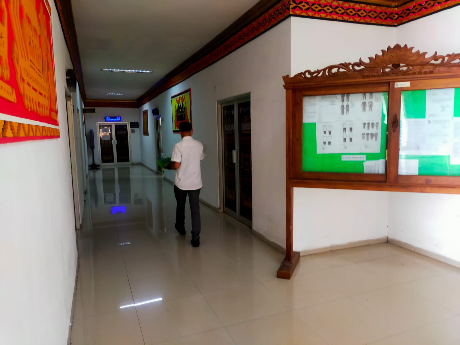 Kantor Pemkab Lampura Lenggang, Akhir Tahun Pejabat Tidak Ngantor