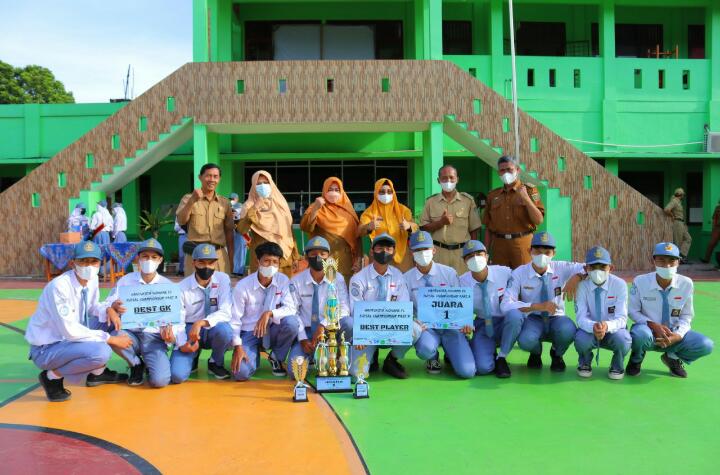 Perdana Upacara di Masa Pandemi Covid-19, Siswa SMAN 14 Bandarlampung Terharu