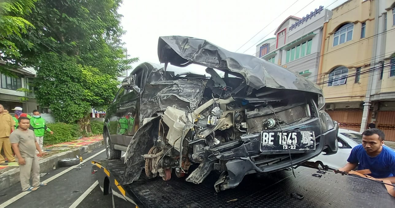 Kecelakaan Beruntun, Begini Kronologis Kejadian dan Kondisi Sopir