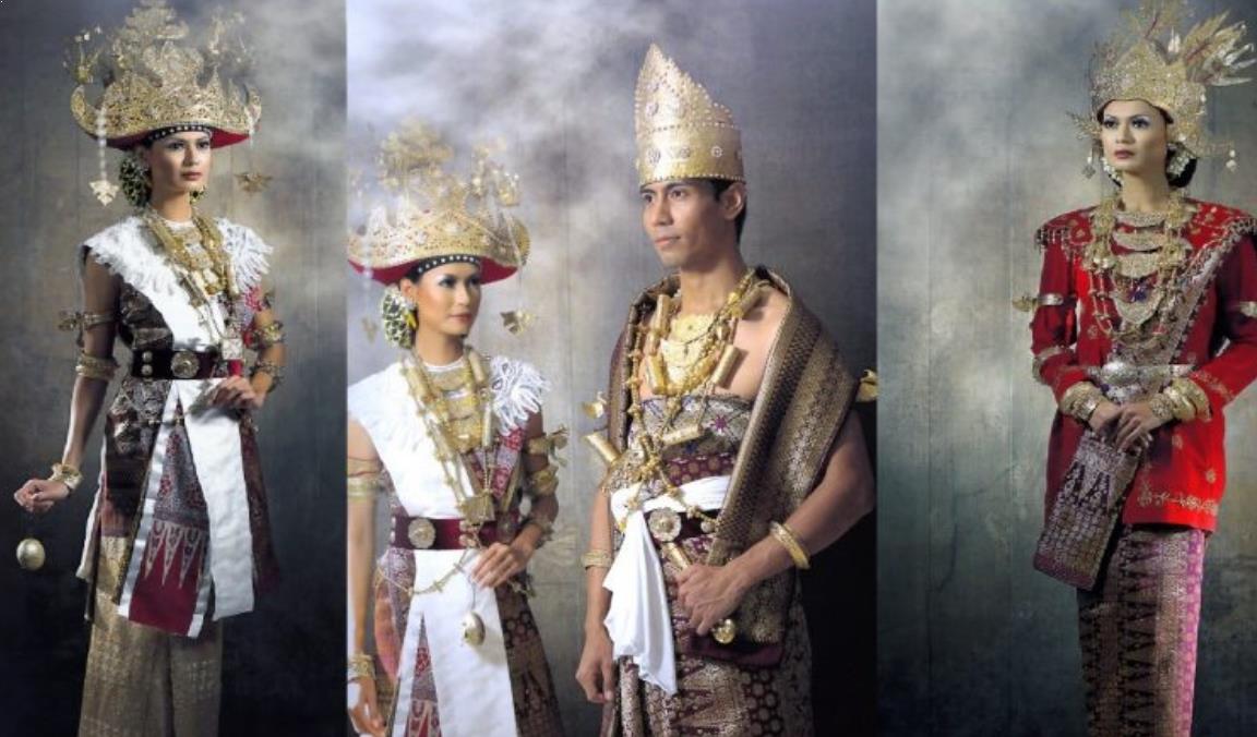Pakaian Adat Lampung: Jenis dan Atribut