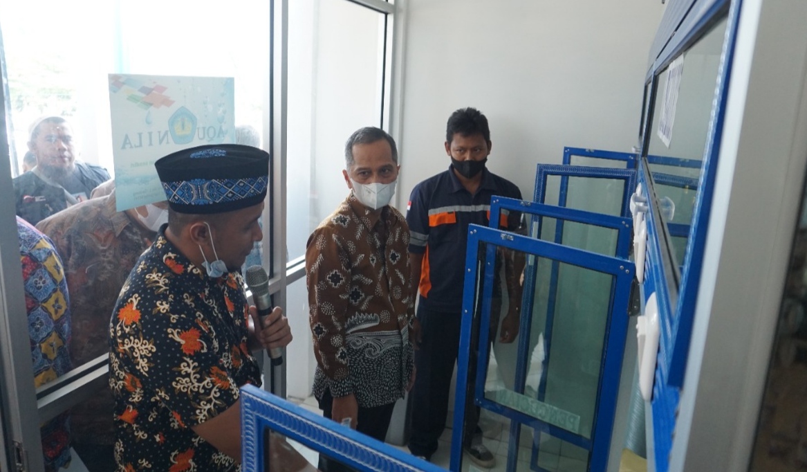 Unila Launching Air Isi Ulang Aquanila