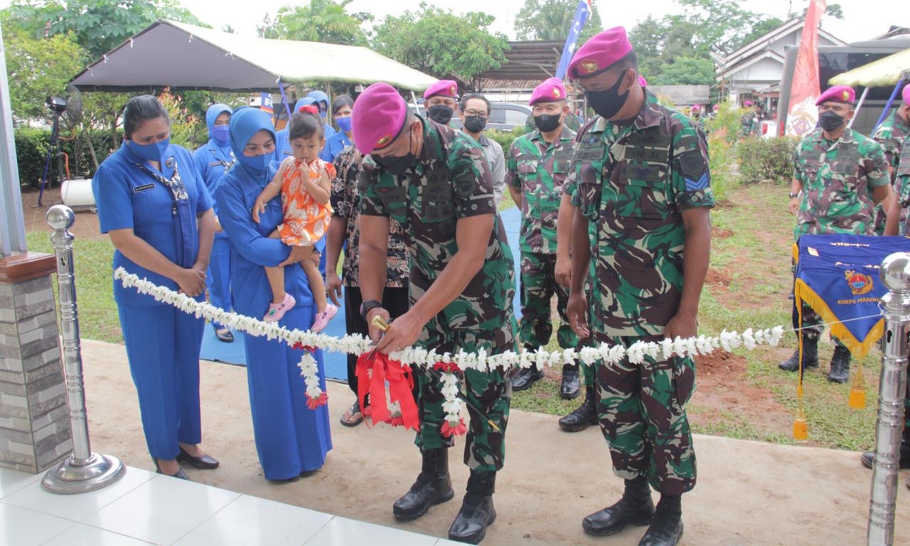 Danbrigif 4 Marinir/BS Resmikan Bedah Rumah Prajurit