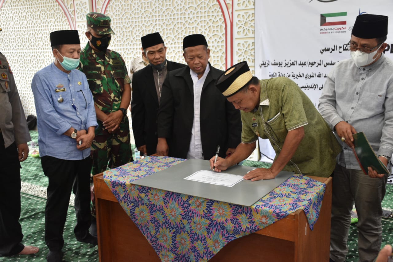 Resmikan Masjid Al Muzaini, Dawam Rahardjo: Mari Makmurkan Masjid