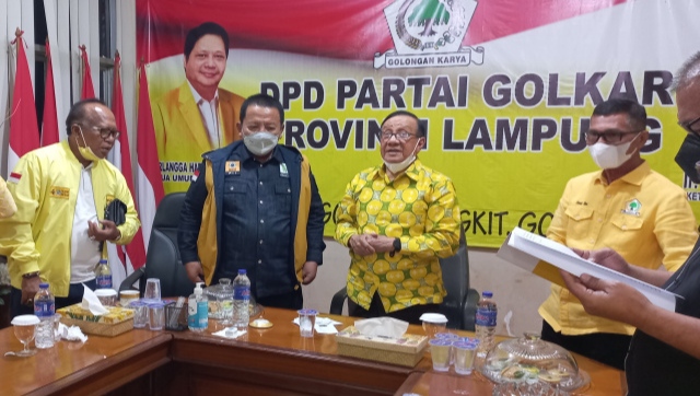 Kunjungi Lampung, Akbar Tandjung Beri Wejangan Pengurus dan Anggota Fraksi Golkar