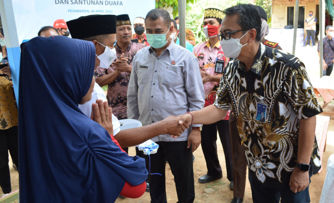 Tangis Haru Keluarga Sulam Pecah, YBM PLN Gunakan FABA Sulap Rumah Miliknya Jadi Layak Huni